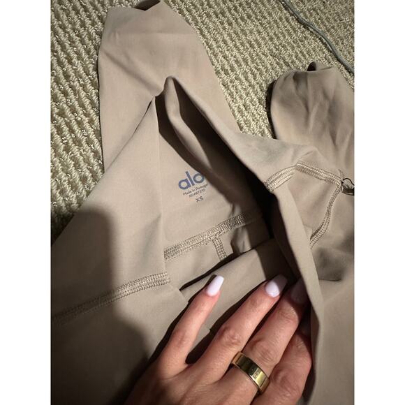 Alo High Waisted Vapor Legging in Spark Gravel XS NWT - Picture 2 of 4